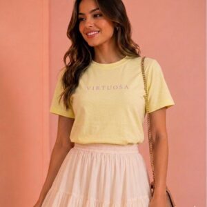 Camiseta Amarela, Frase,"virtuosa",